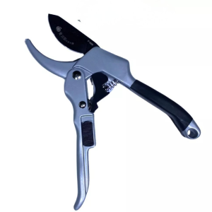 Dụng cụ làm vườn